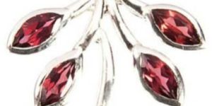 Pendant   Garnet