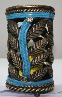 Pen Stand with Round Opening