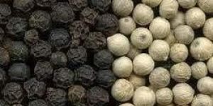 White and Black Pepper