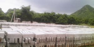 Lightweight Bricks