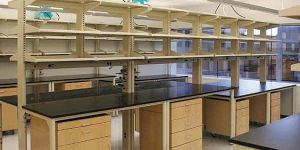 Moveable Workstation Table
