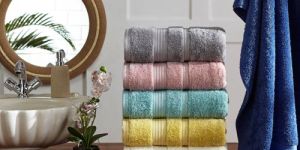 Printed Border Bath Towels