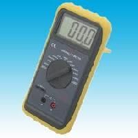 Digital Capacitance Meter