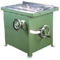 Plywood Cutting Machine