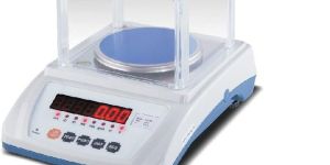 Precision Gold Balance