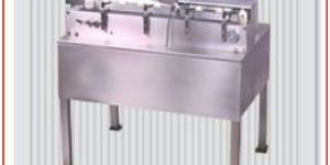 Semi Automatic Labeling Machine