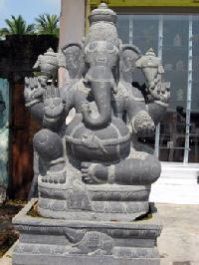 Vinayaka Sirpam Statues