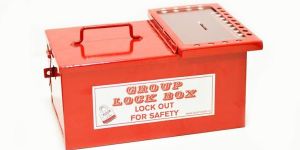 METAL WITH LID GROUP LOCKOUT BOX