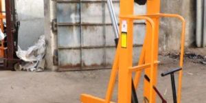 Hydraulic Floor Crane