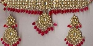 Kundan Choker Set