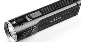 Rechargeable Smart Flashlight