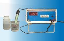 TABLE TOP CONDUCTIVITY METER