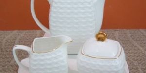 5 PIECES PEACOCK TEA SET