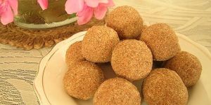 Urad Dal Laddu