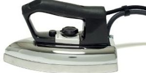 Plastic Handle Big Base Steam Iron