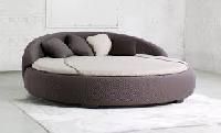 Round Bed