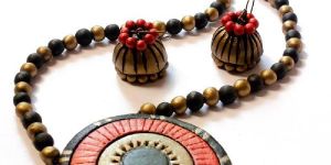 Terracotta Red and Black Pendant with Beads Jewellery