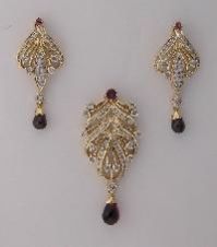 Pendant Set with Earrings
