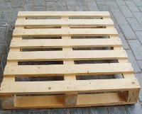 Pinewood Wooden Pallets