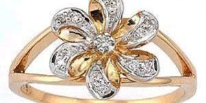 Ladies Gold Rings