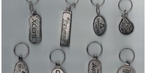 Nikil Bend Keyrings