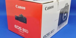 Canon EOS 80D Full HD Digital Camera Body