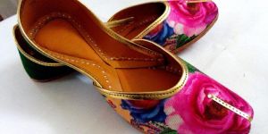 Fabric Punjabi Jutti