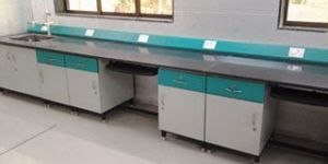 Laboratory Instrument Table