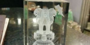 3d Engraved Crystal Cube