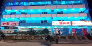 AC DELUXE Room Service