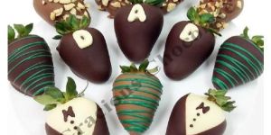 Fathers Day Choco Dipped Strawberry
