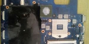 SAMSUNG NP300 LAPTOP MOTHERBOARD