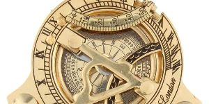 VINTAGE MARITIME WEST LONDON ANTIQUE BRASS SUNDIAL COMPASS