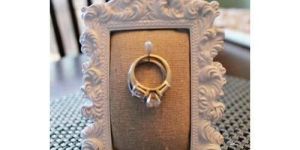 Engagement Ring Holders