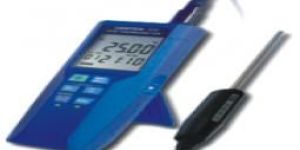 Portable RTD Thermometer