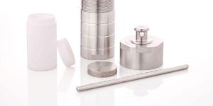 HYDROTHERMAL AUTOCLAVE REACTOR