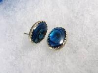 Shell Cabochon Earrings