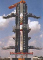 10 T Hammer Head Tower Crane of HEC Make Installed at the Top