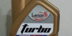 Larson Turbo 4T Engine Oil (900 Ml)