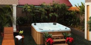 Zarya Shower Enclosures