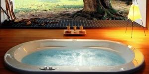 Jacuzzi