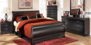 Huey Vineyard Queen Sleigh Bed