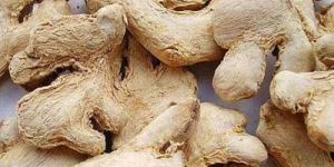 Dried Ginger Flakes