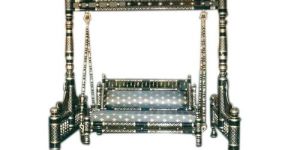 Wooden Railing Jhula