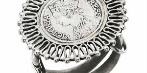 Scallopped Coin Statement Ring