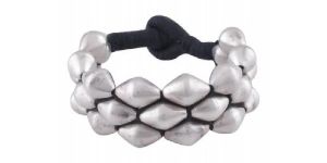 the Dholki Bajuband Armband