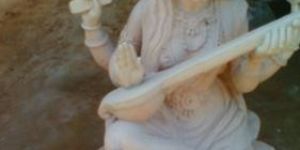 Saraswati Statue