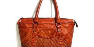 Ladies Leather Brown Shoulder Bags