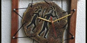 Terracotta Antique Analog Wall Clock