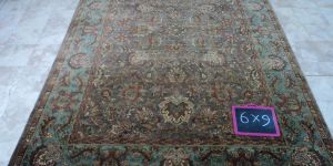 Hand Knotted Carpets